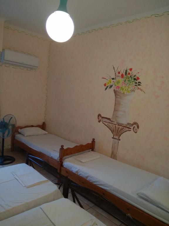 Хостел Athens House Экстерьер фото